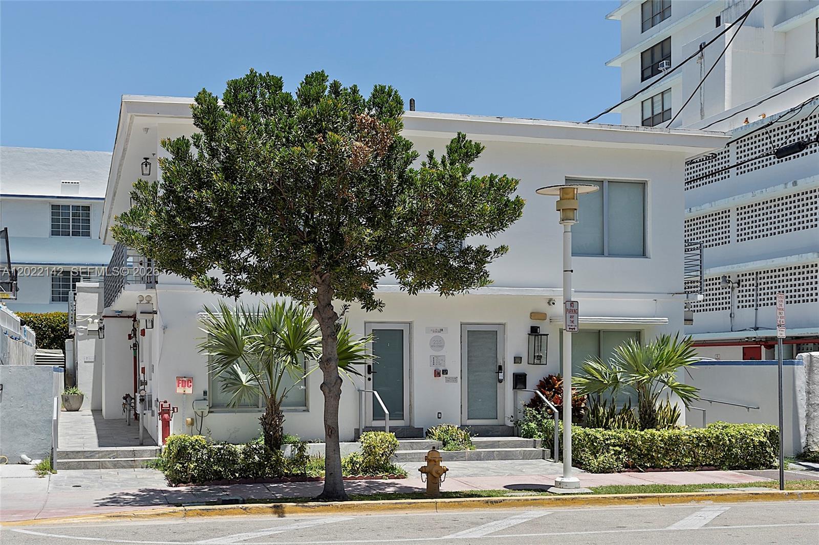 235 18th St Miami Beach, FL 33139
