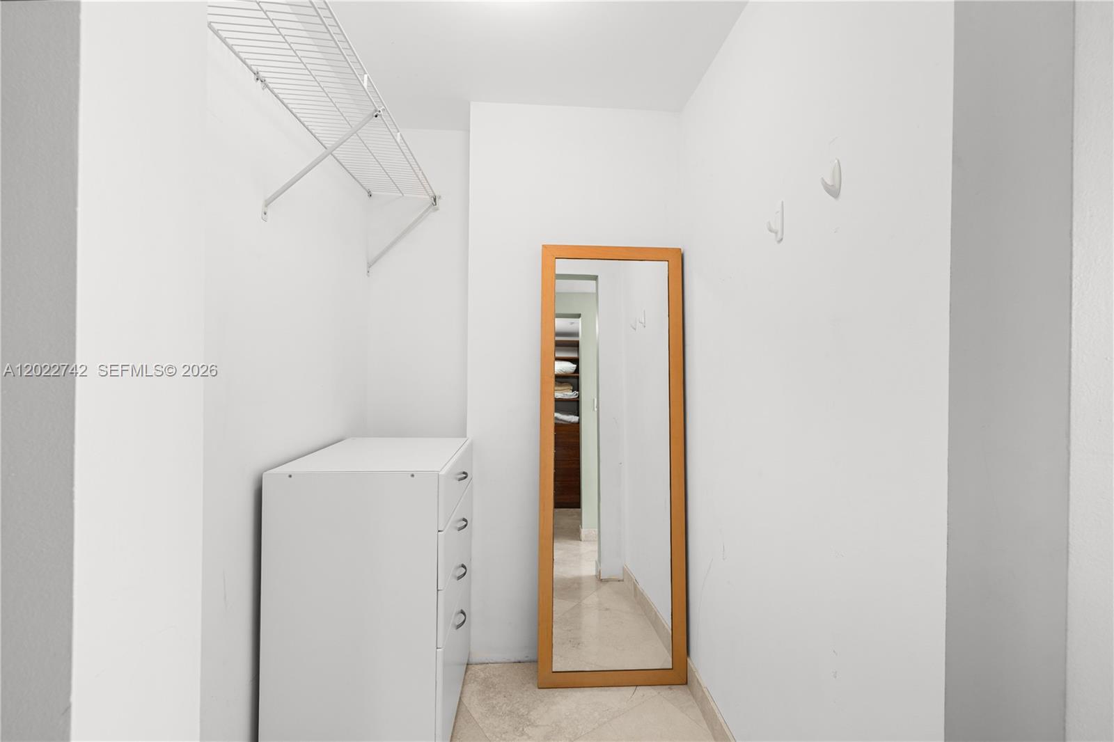 400 Alton Rd #907 Miami Beach, FL 33139