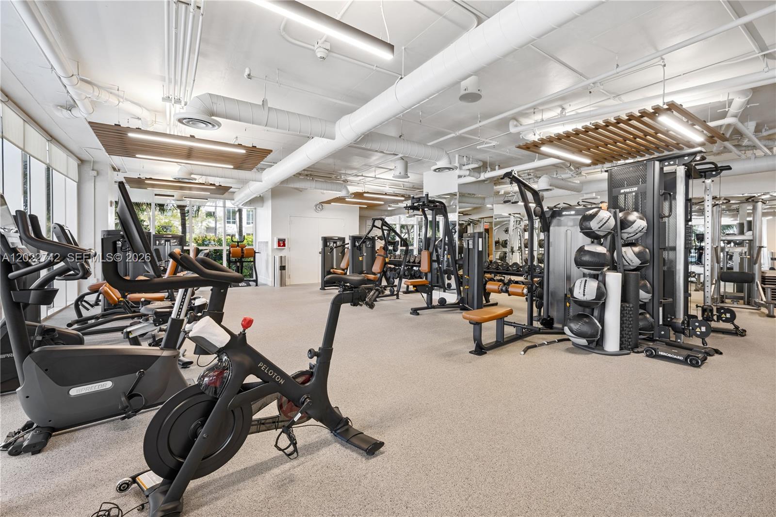 400 Alton Rd #907 Miami Beach, FL 33139