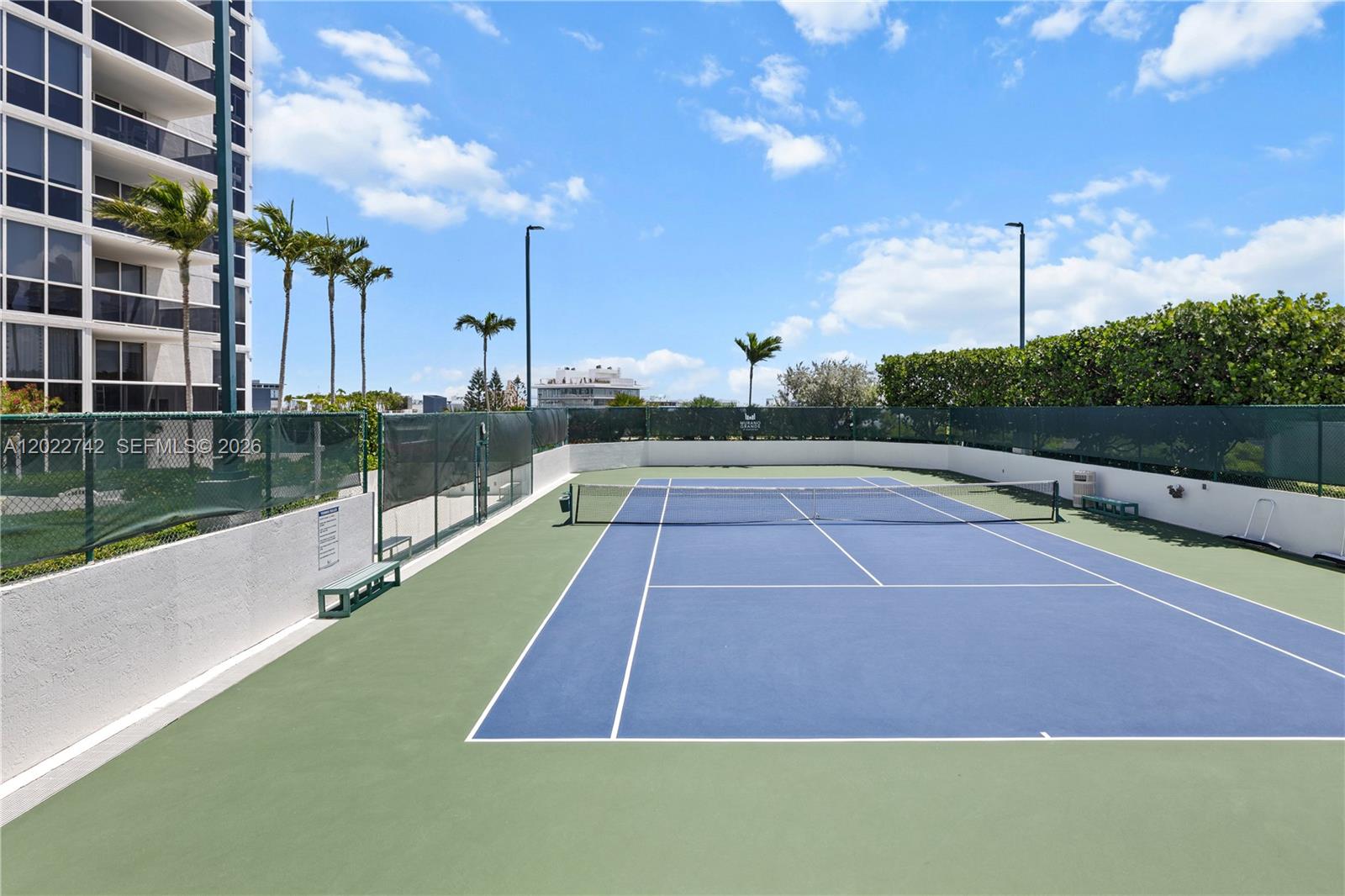 400 Alton Rd #907 Miami Beach, FL 33139
