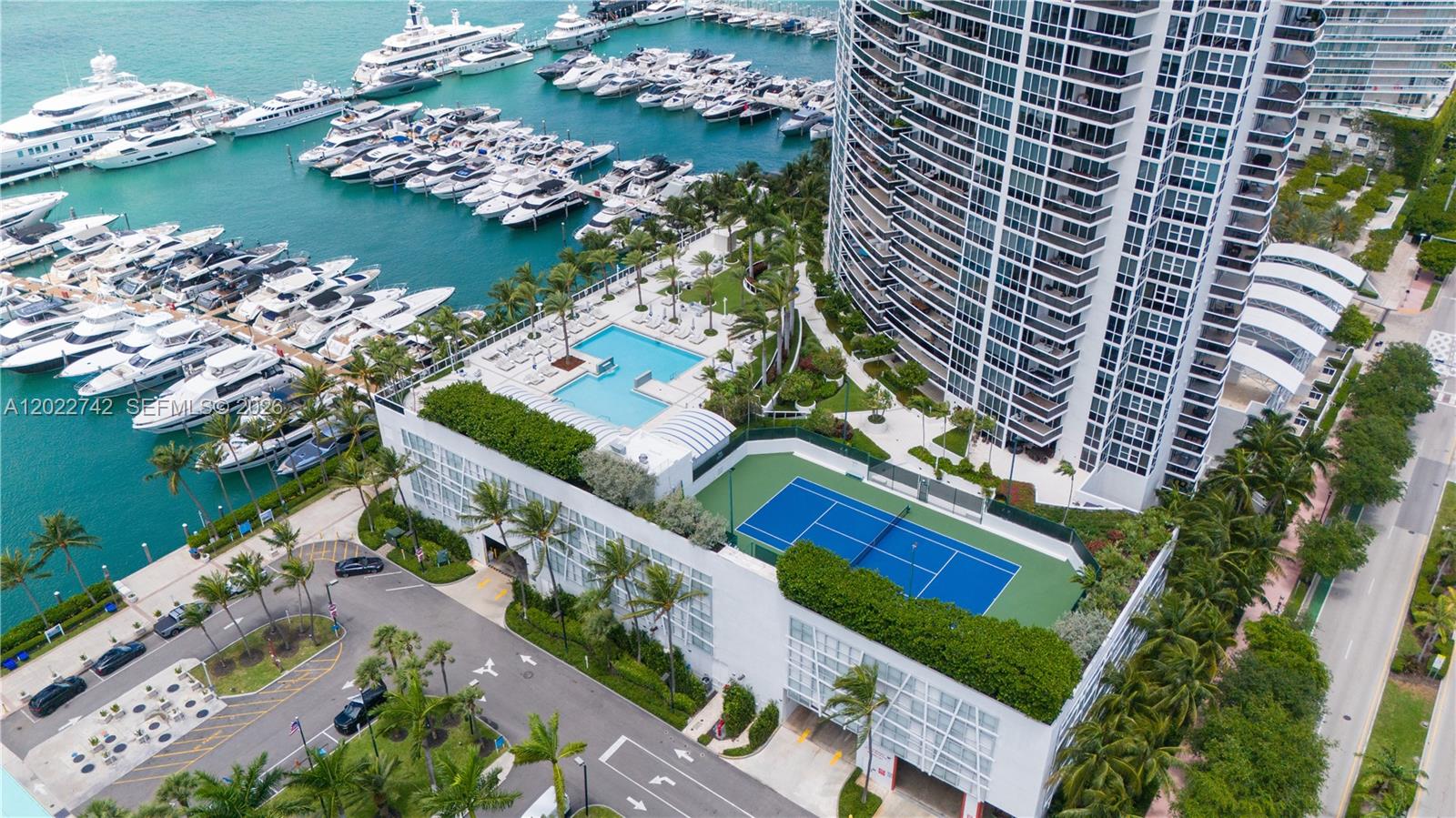 400 Alton Rd #907 Miami Beach, FL 33139