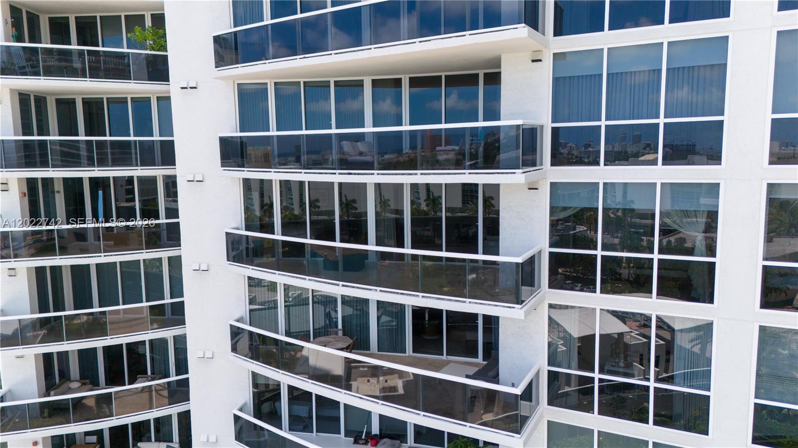 400 Alton Rd #907 Miami Beach, FL 33139