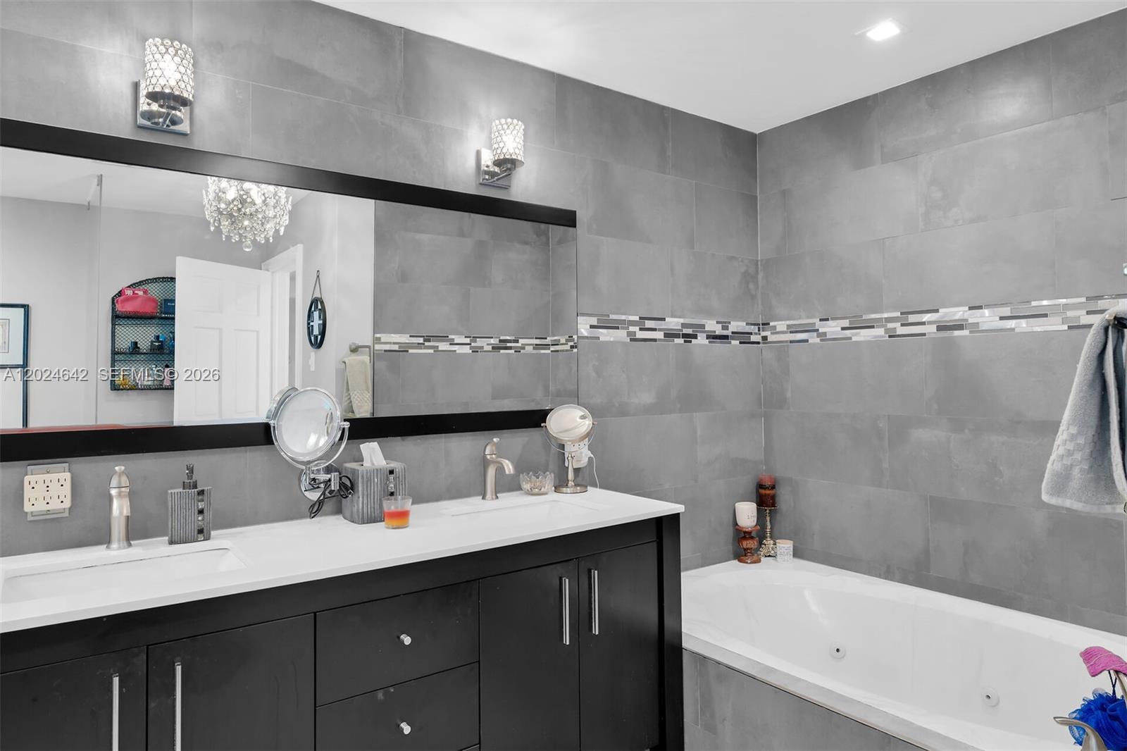8825 SW 185th Ter Cutler Bay, FL 33157
