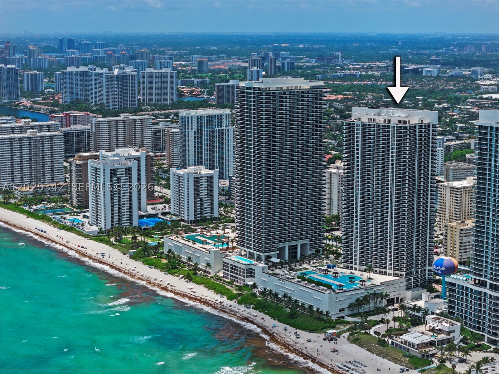 image Beach Club 329