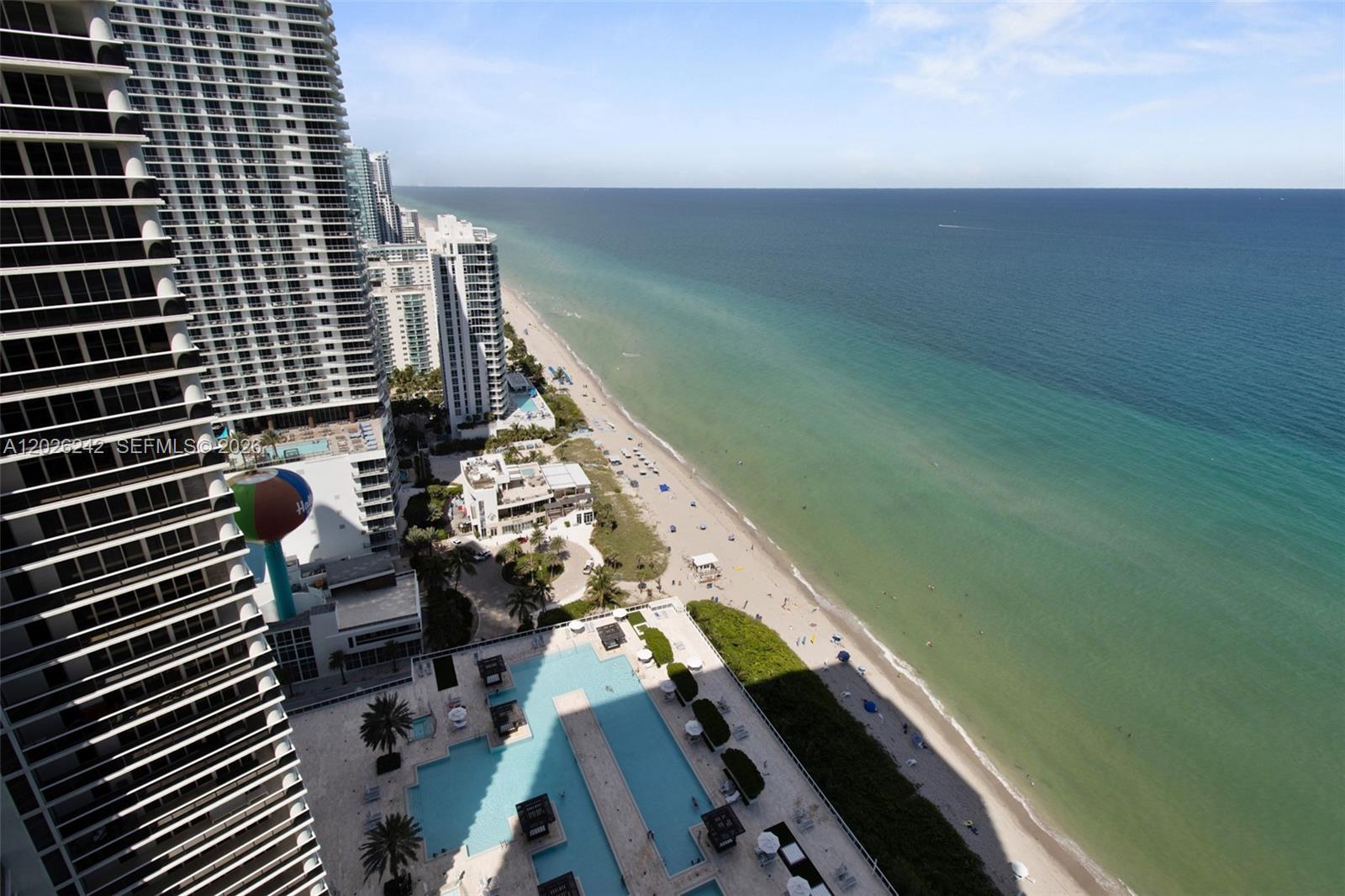 image Beach Club 216