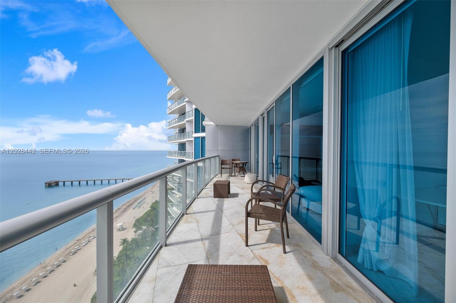 17001 Collins Ave #2307