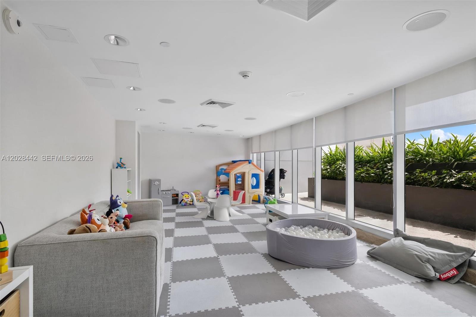 17001 Collins Ave #2307 Sunny Isles Beach, FL 33160