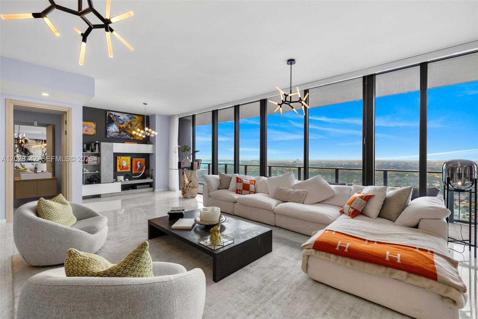 1000 Brickell Plz #PH5304 Miami, FL 33131