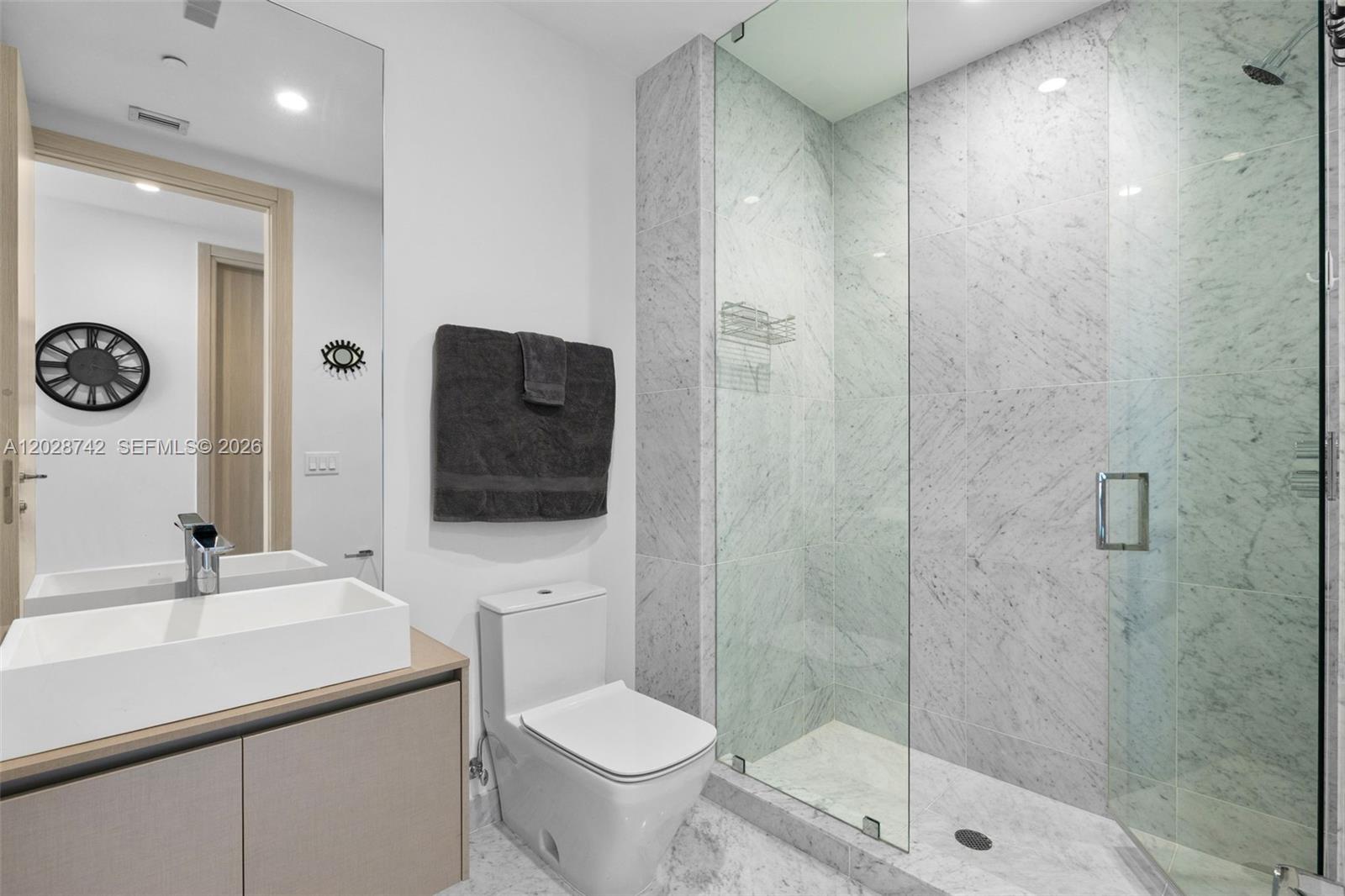 1000 Brickell Plz #PH5304 Miami, FL 33131