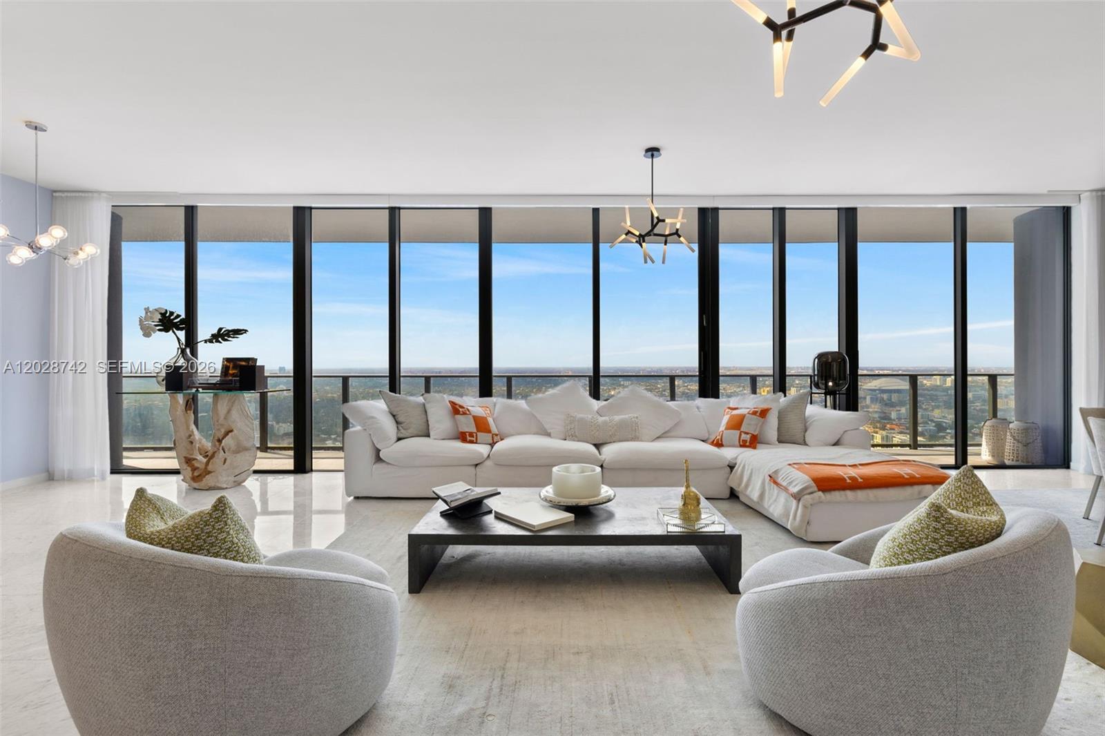 1000 Brickell Plz #PH5304 Miami, FL 33131