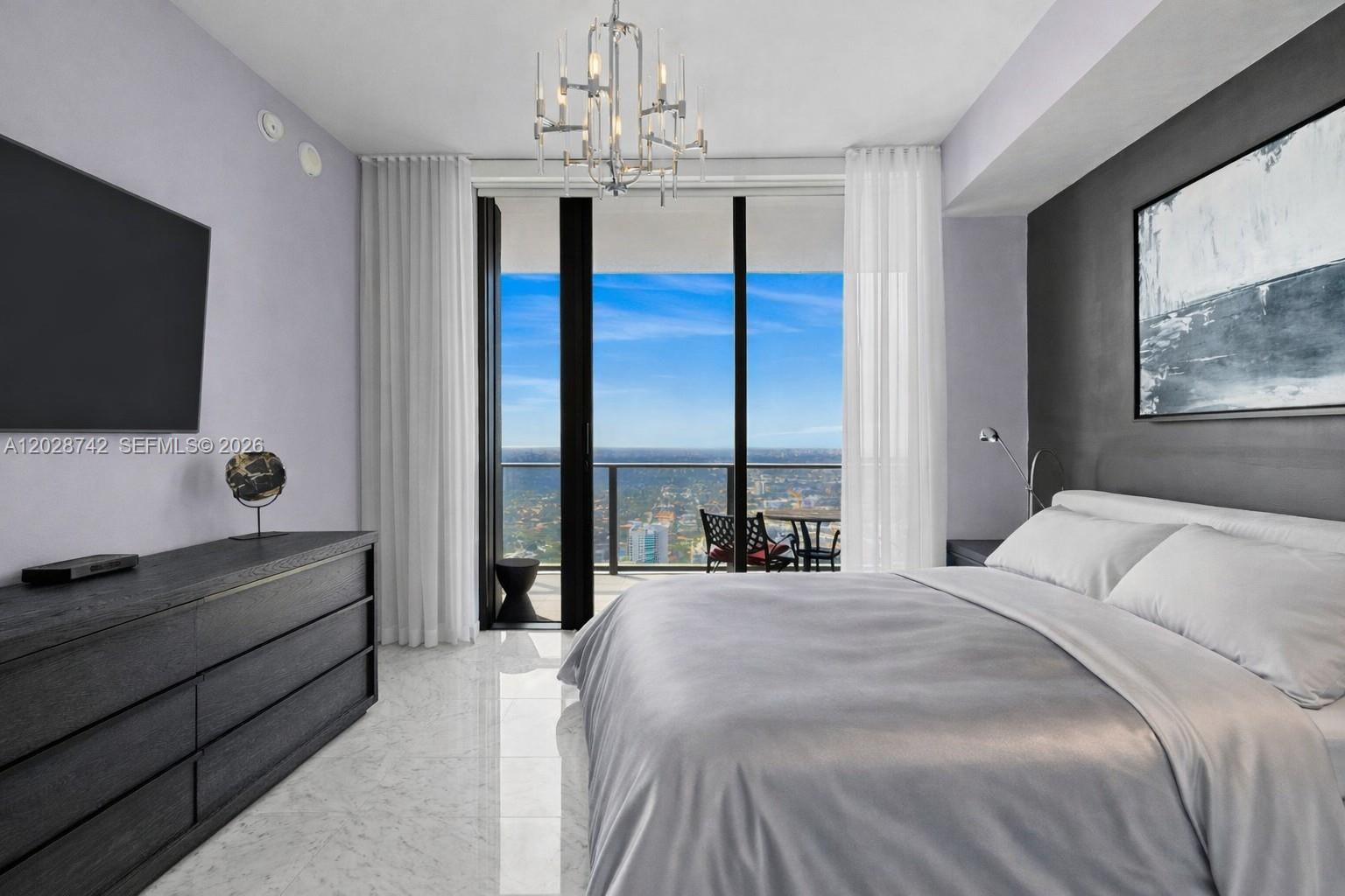 1000 Brickell Plz #PH5304 Miami, FL 33131