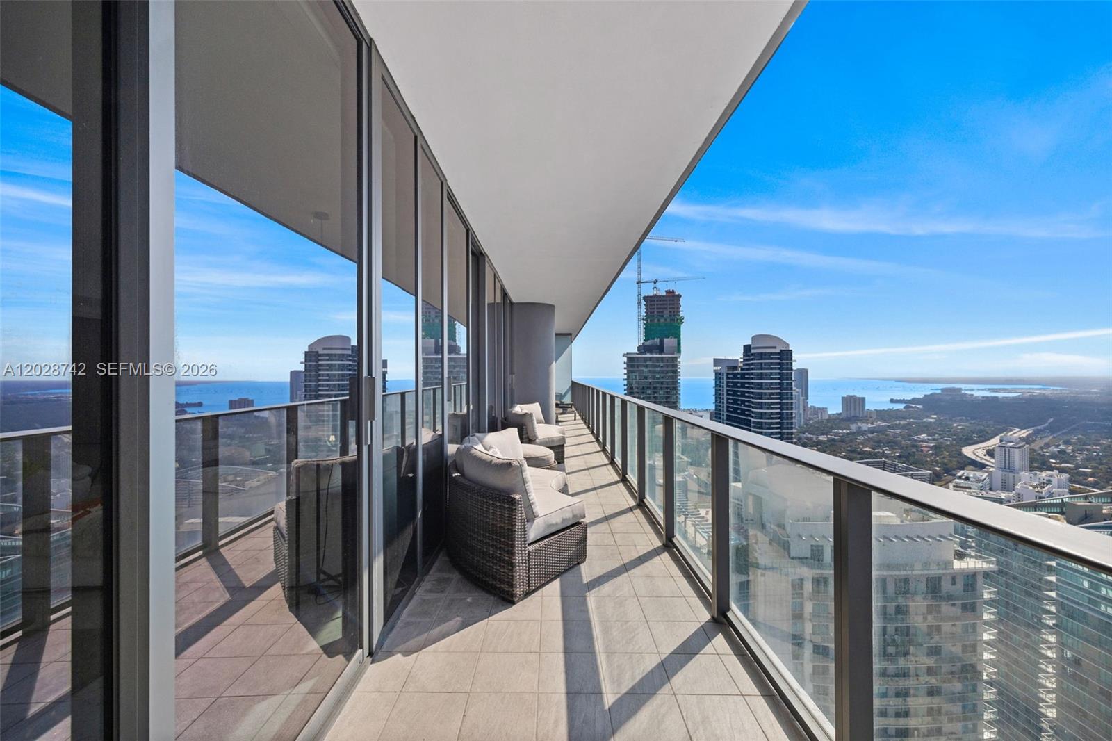 1000 Brickell Plz #PH5304 Miami, FL 33131