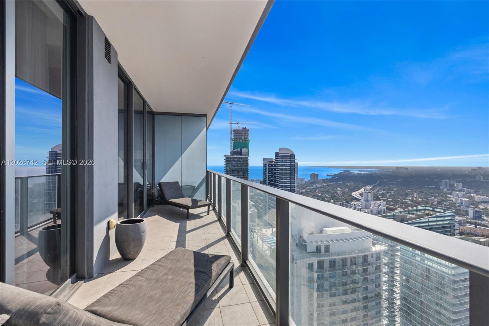 1000 Brickell Plz #PH5304 Miami, FL 33131