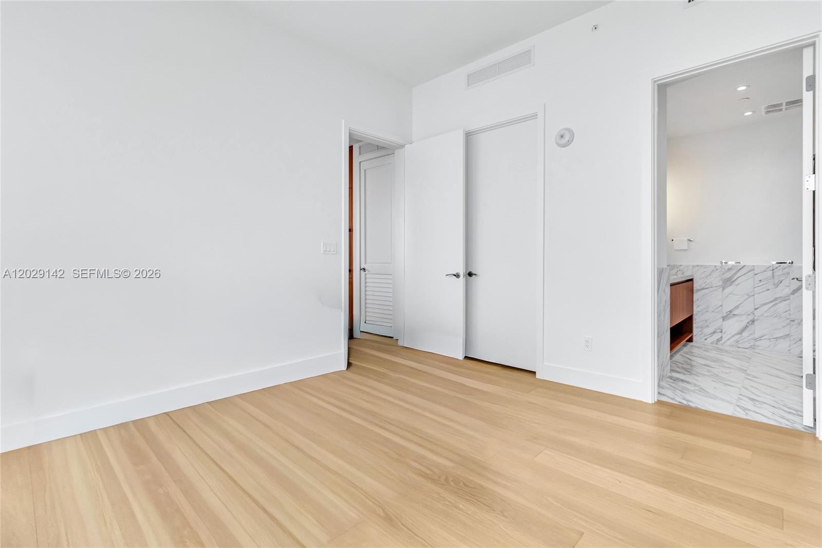 175 SE 25th #1103 Miami, FL 33129