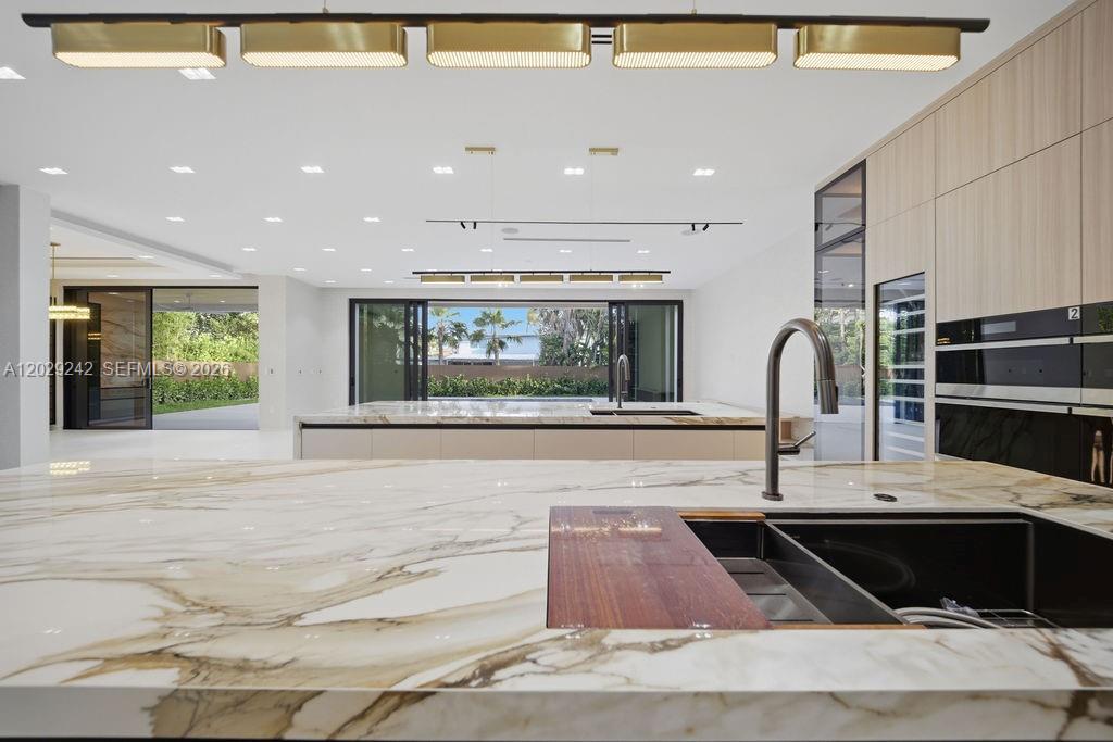 3318 NE 16th Pl Fort Lauderdale, FL 33305