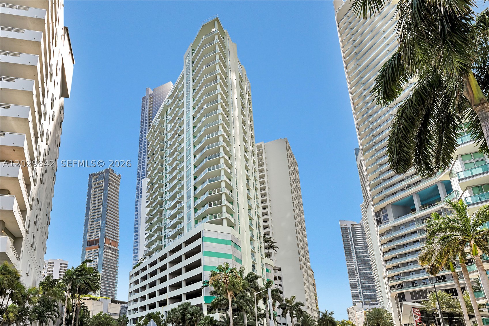 image Emerald at Brickell34