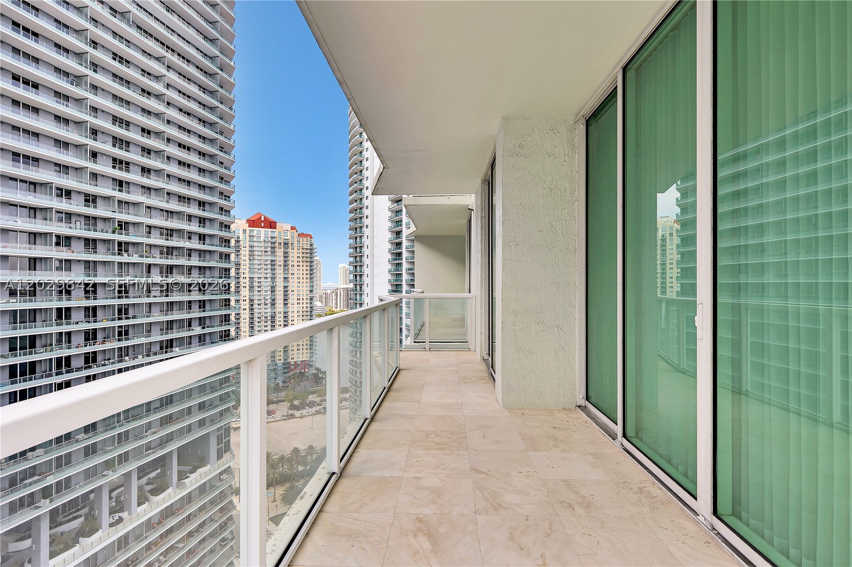image Emerald at Brickell6