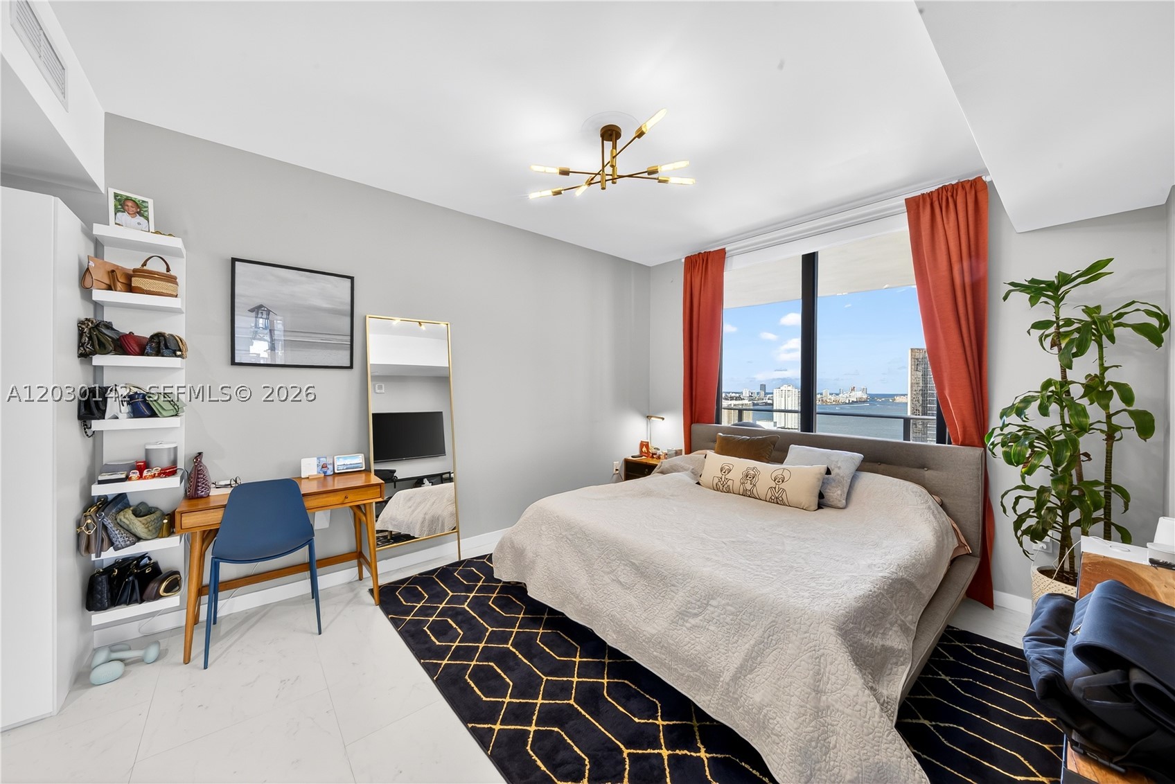 1010 Brickell Ave #2905 Miami, FL 33131