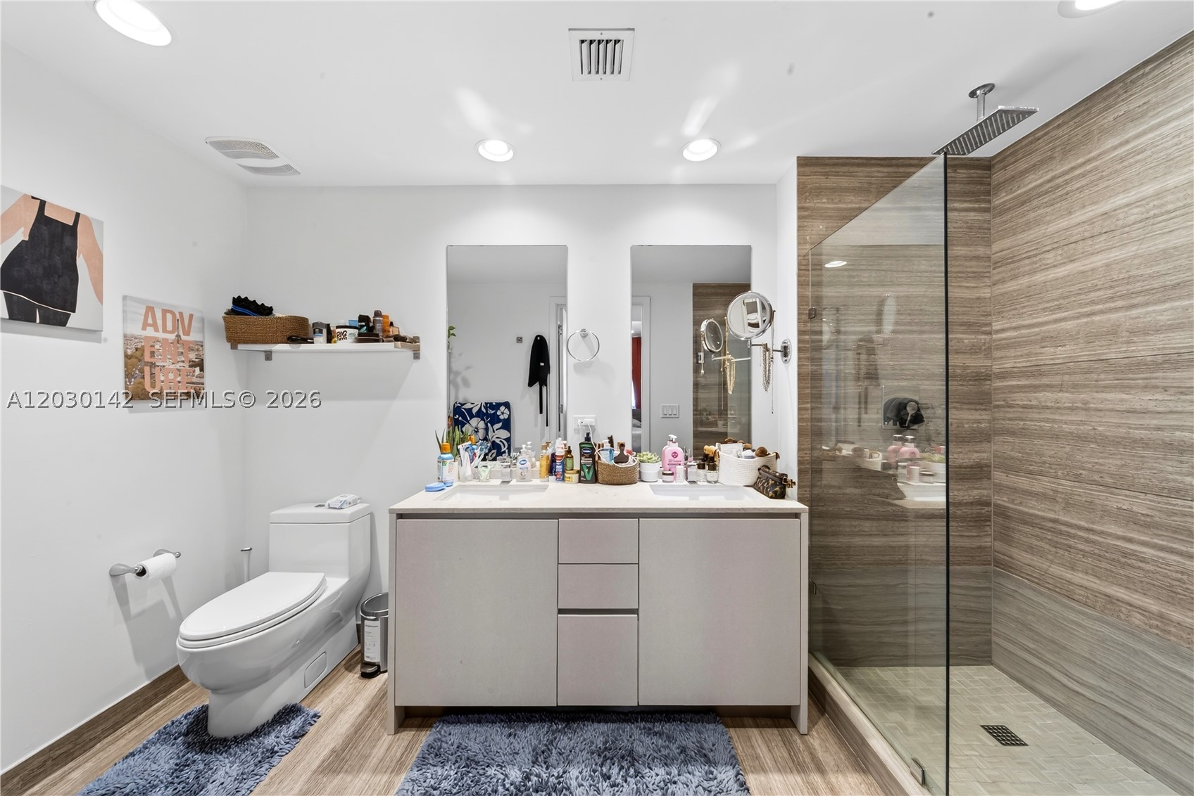 1010 Brickell Ave #2905 Miami, FL 33131