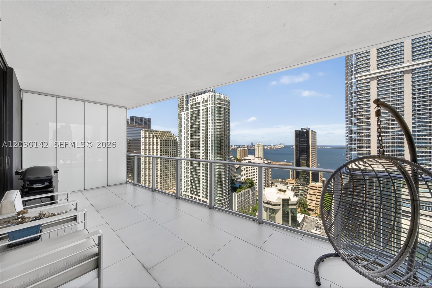 1010 Brickell Ave #2905 Miami, FL 33131
