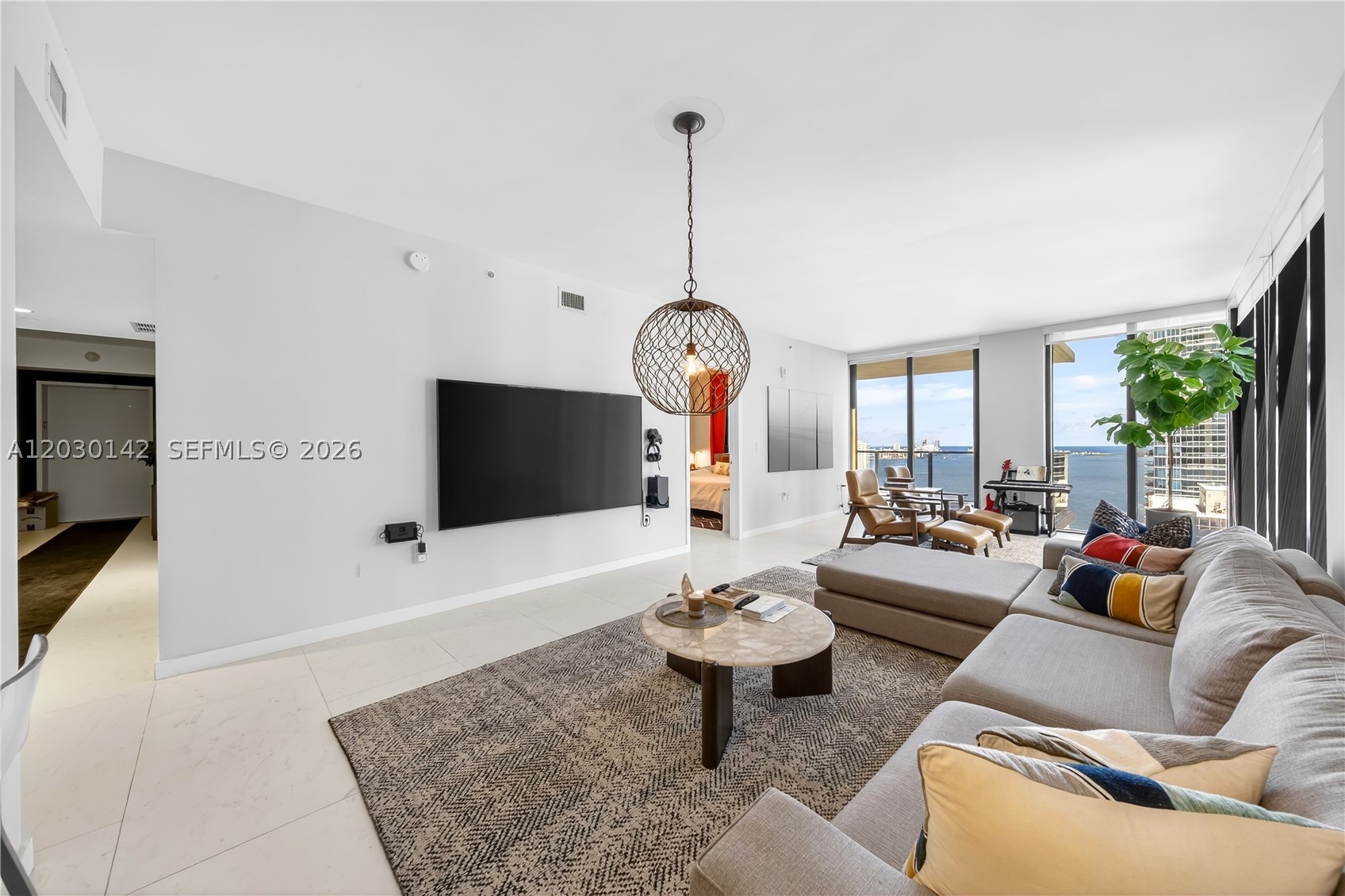 1010 Brickell Ave #2905 Miami, FL 33131