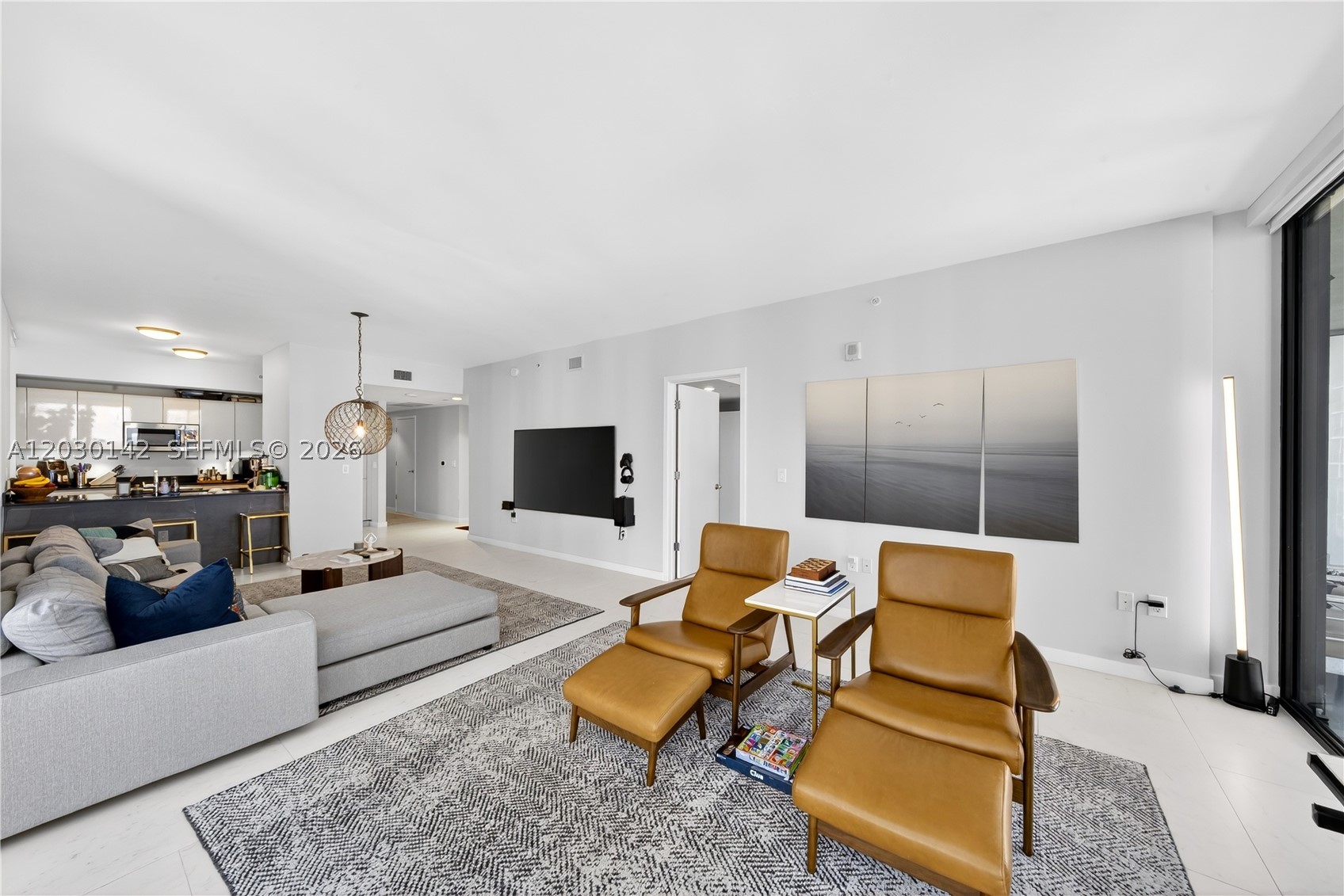 1010 Brickell Ave #2905 Miami, FL 33131
