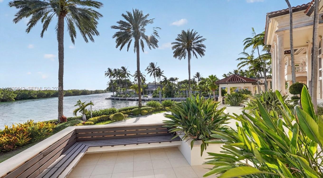 260 Cape Florida Dr Key Biscayne, FL 33149
