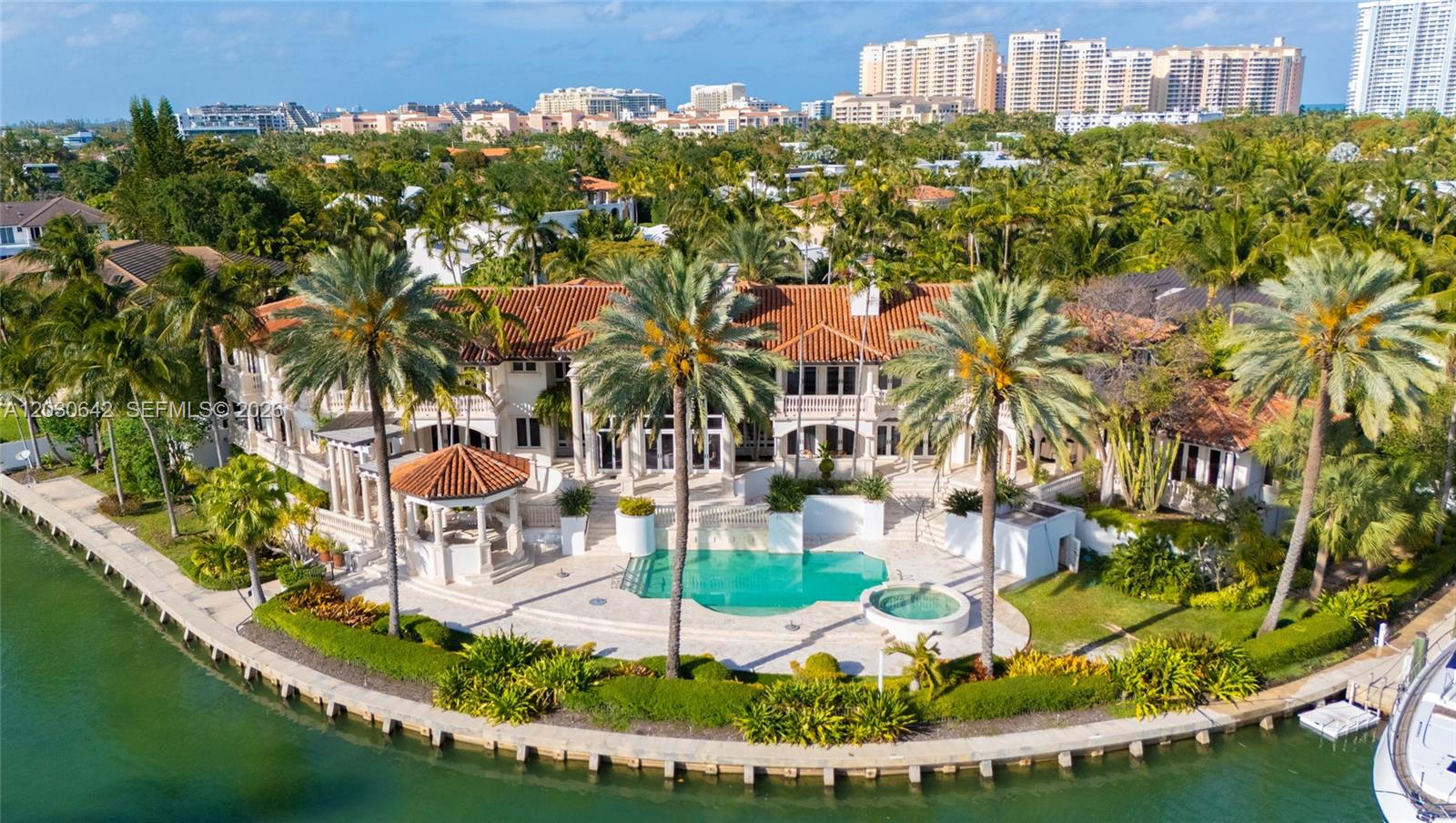 260 Cape Florida Dr Key Biscayne, FL 33149
