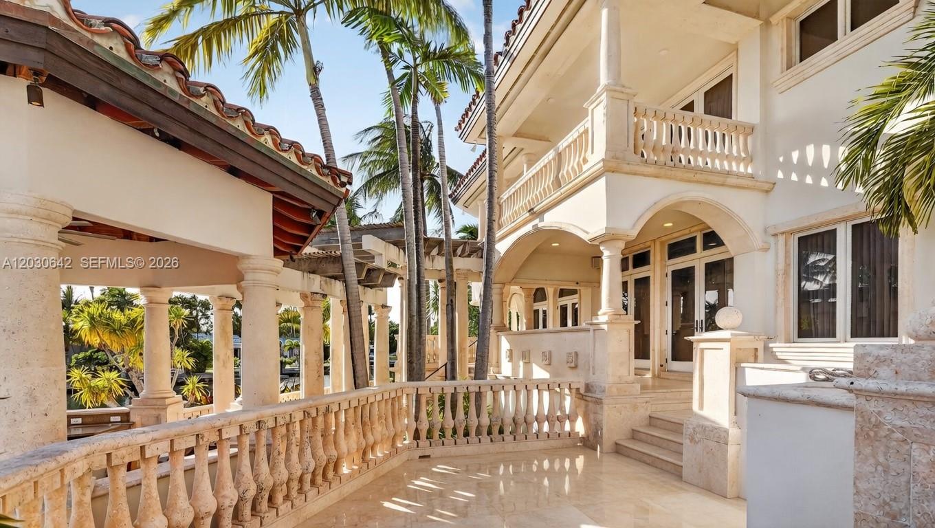 260 Cape Florida Dr Key Biscayne, FL 33149