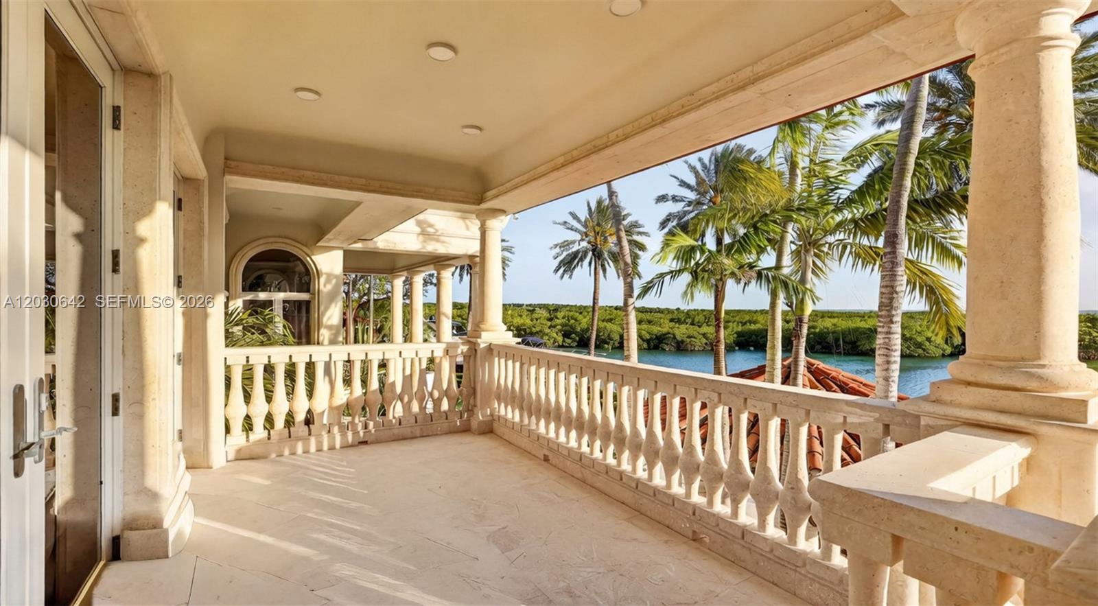 260 Cape Florida Dr Key Biscayne, FL 33149