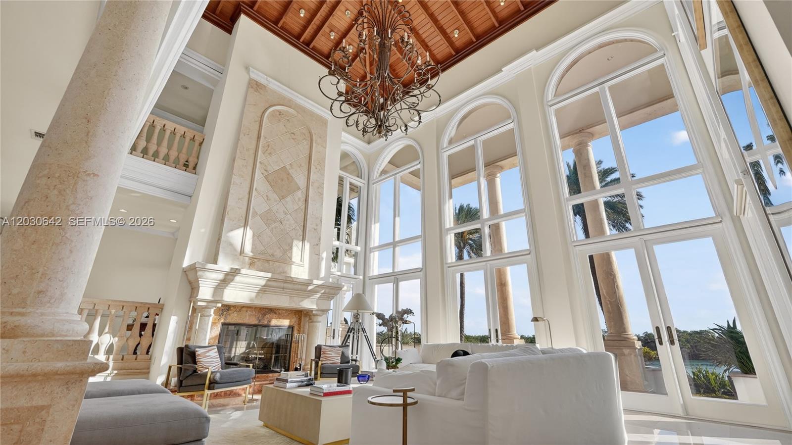 260 Cape Florida Dr Key Biscayne, FL 33149