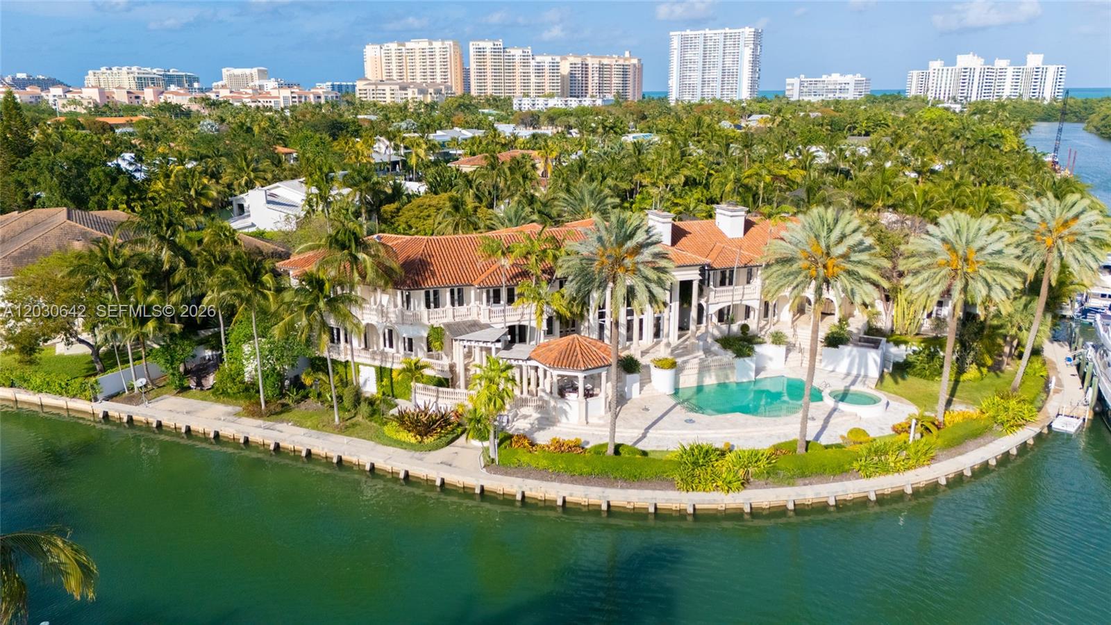 260 Cape Florida Dr Key Biscayne, FL 33149