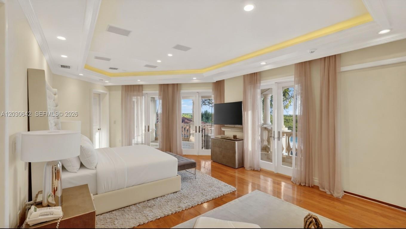260 Cape Florida Dr Key Biscayne, FL 33149