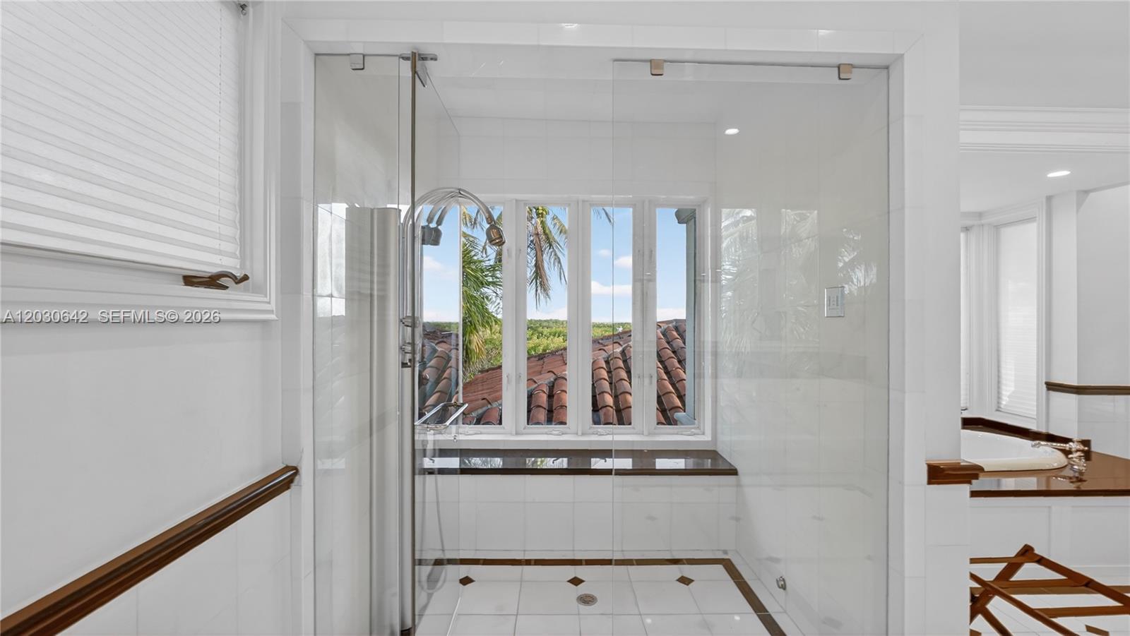 260 Cape Florida Dr Key Biscayne, FL 33149
