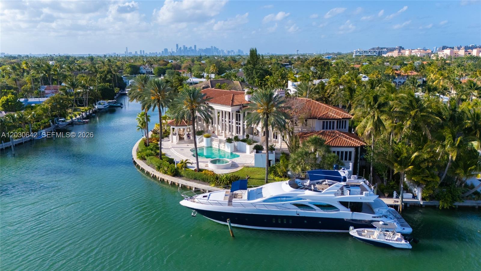 260 Cape Florida Dr Key Biscayne, FL 33149