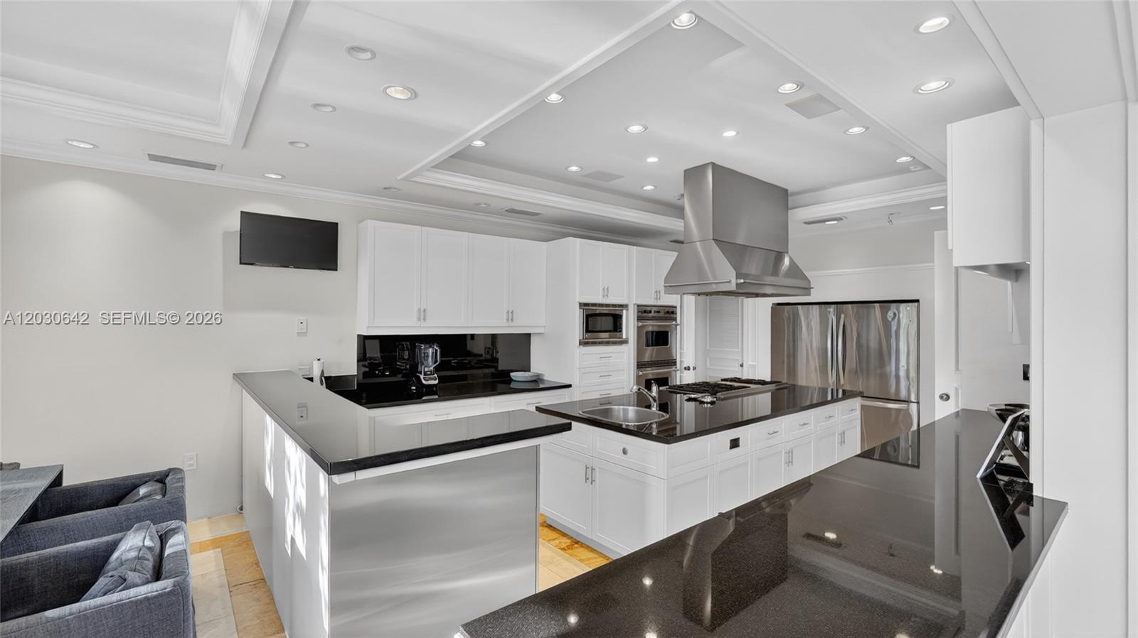 260 Cape Florida Dr Key Biscayne, FL 33149