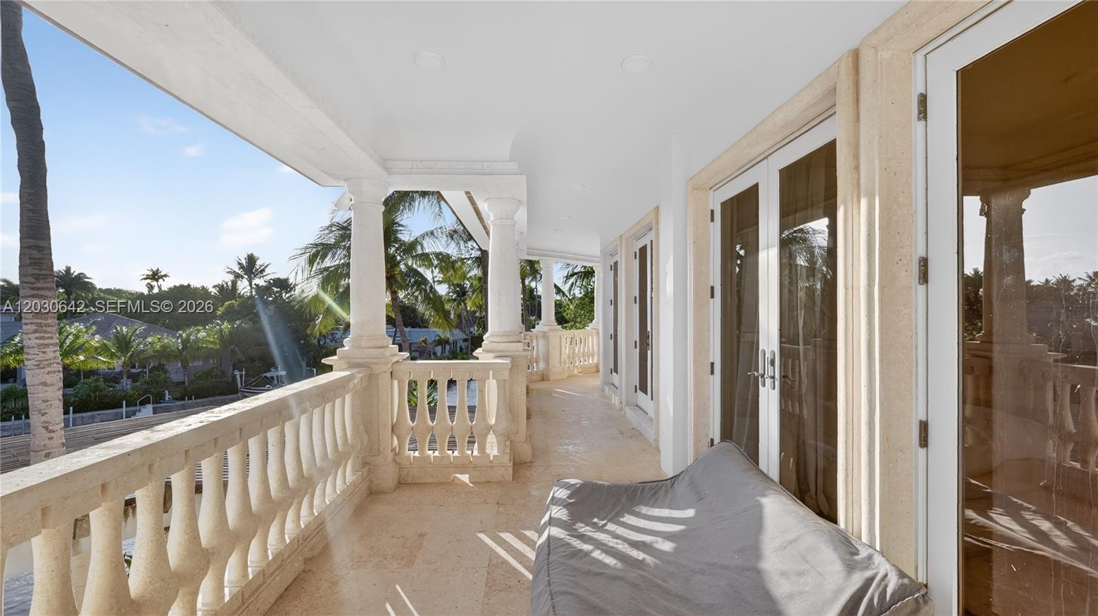 260 Cape Florida Dr Key Biscayne, FL 33149