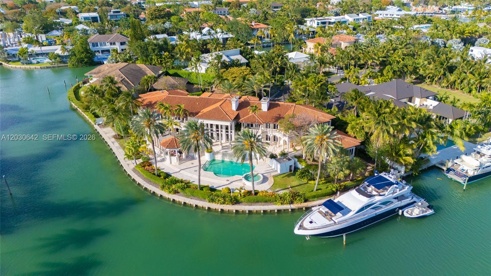 260 Cape Florida Dr Key Biscayne, FL 33149