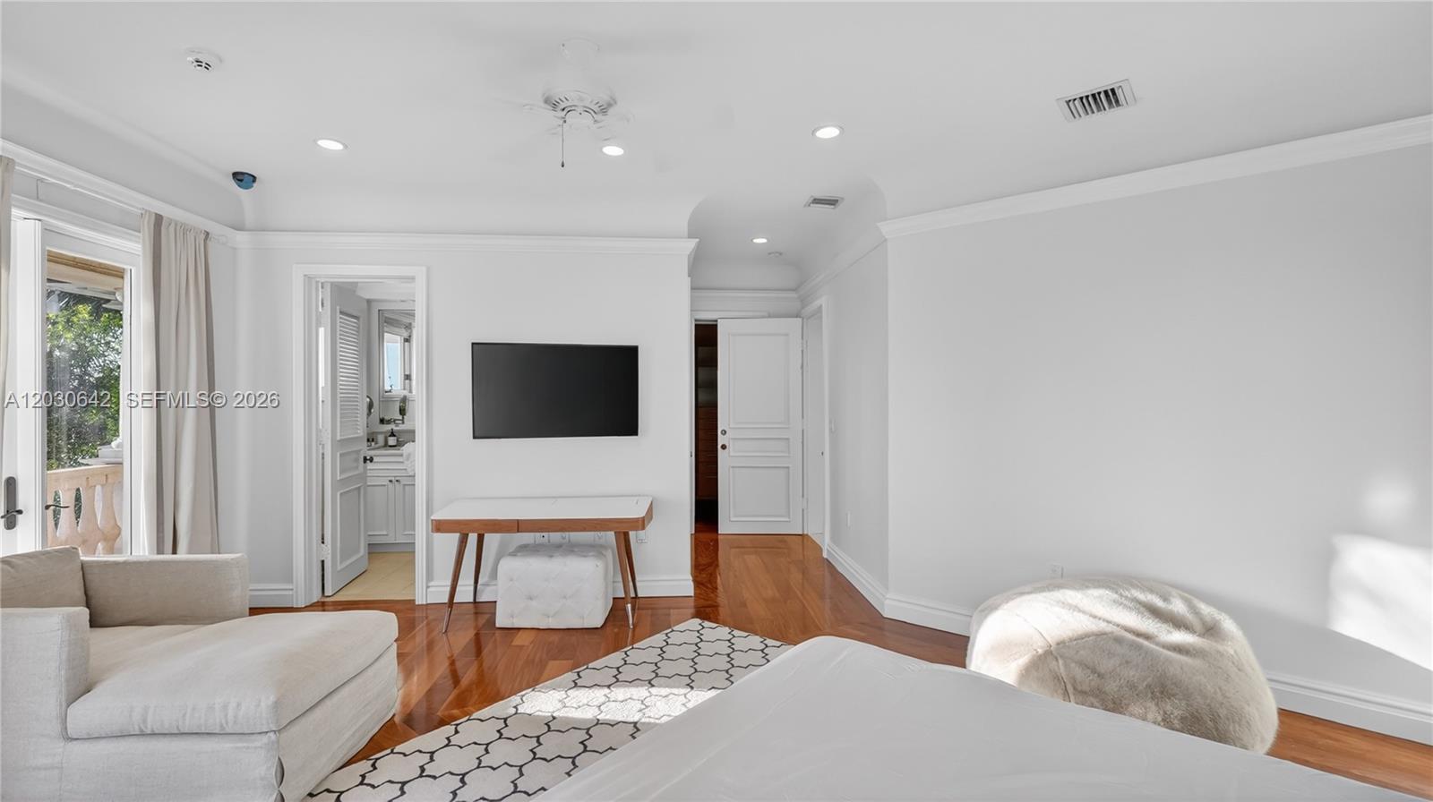 260 Cape Florida Dr Key Biscayne, FL 33149