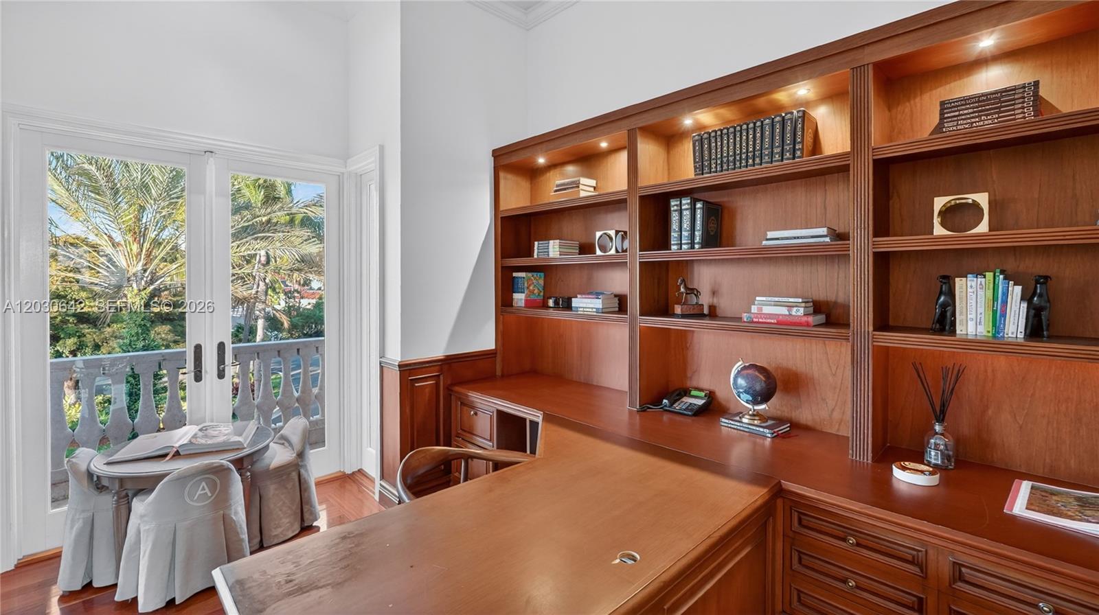 260 Cape Florida Dr Key Biscayne, FL 33149