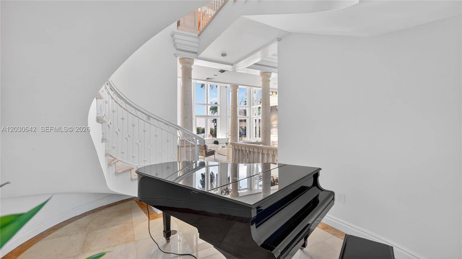260 Cape Florida Dr Key Biscayne, FL 33149