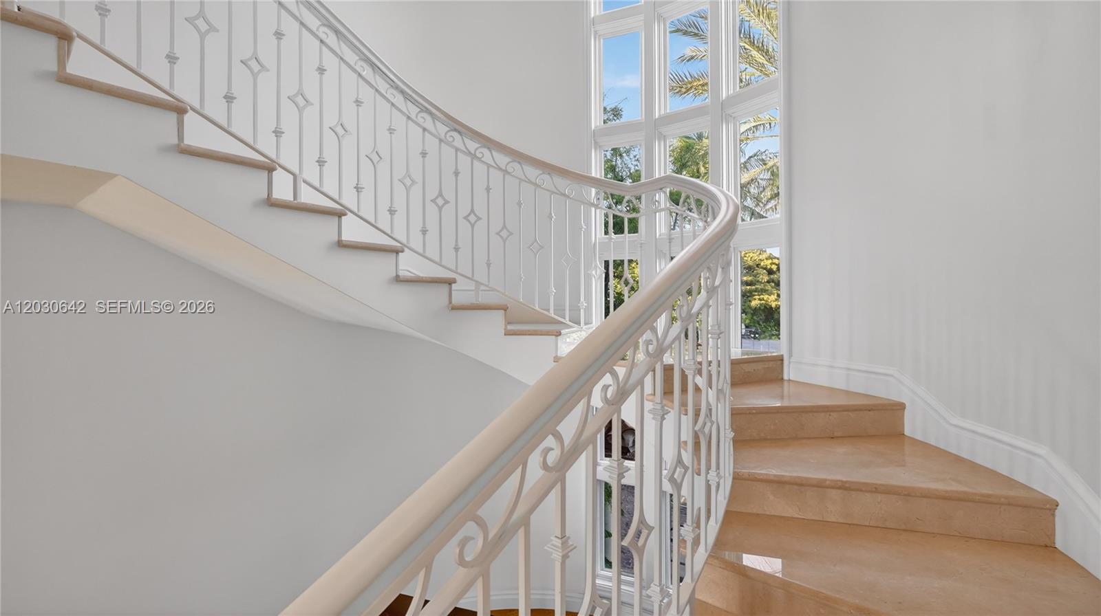 260 Cape Florida Dr Key Biscayne, FL 33149