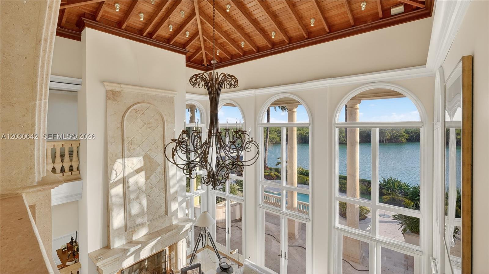 260 Cape Florida Dr Key Biscayne, FL 33149