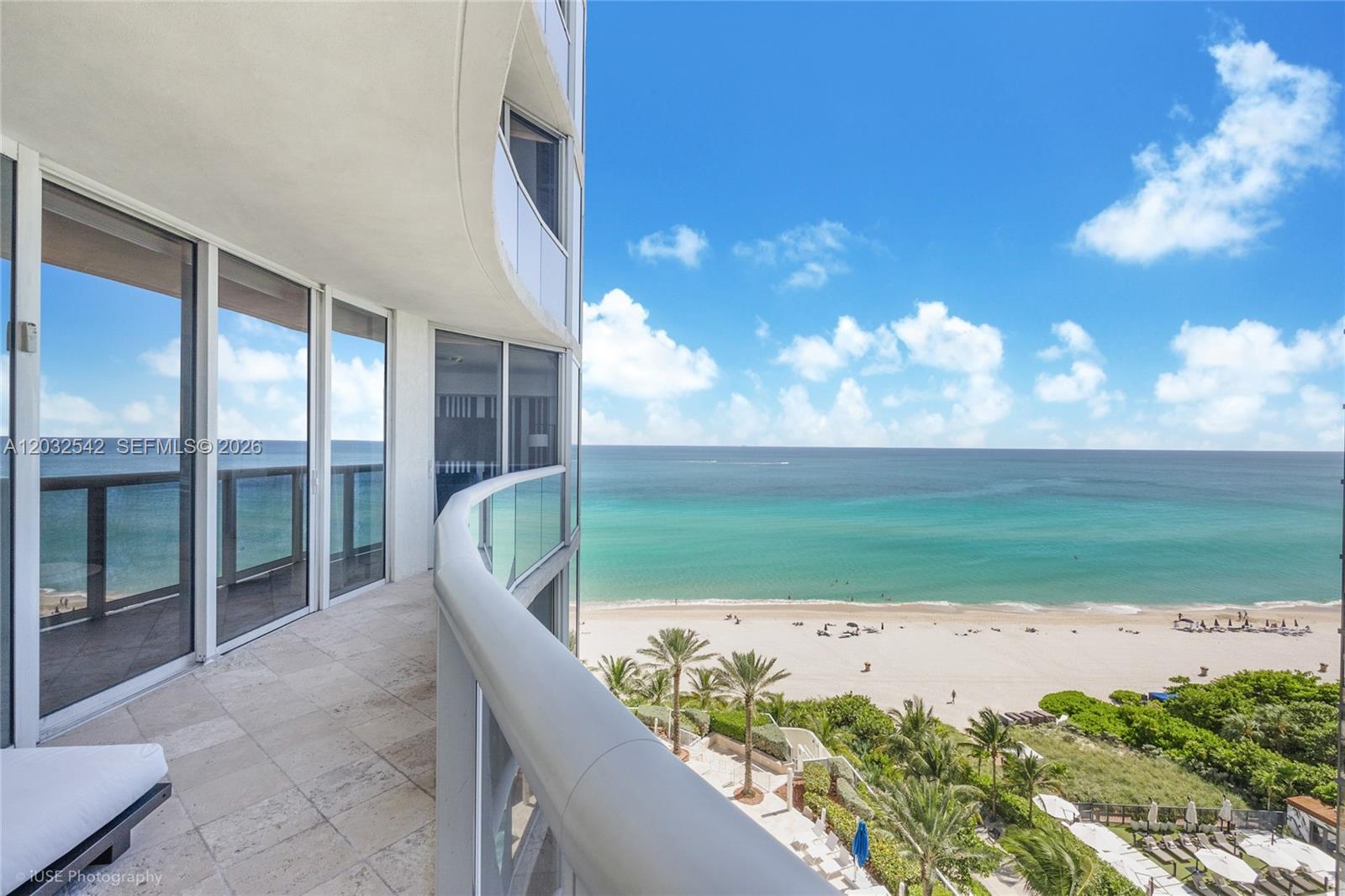 17201 Collins Ave# Den #1203 Sunny Isles Beach, FL 33160