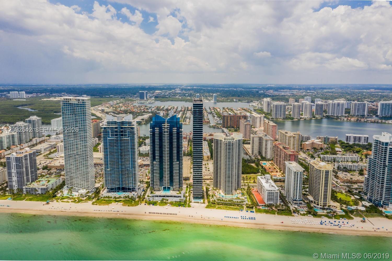 17201 Collins Ave# Den #1203 Sunny Isles Beach, FL 33160