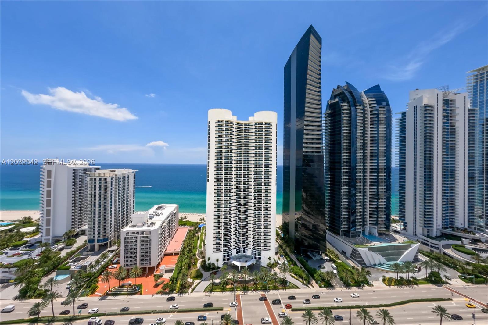 17201 Collins Ave# Den #1203 Sunny Isles Beach, FL 33160