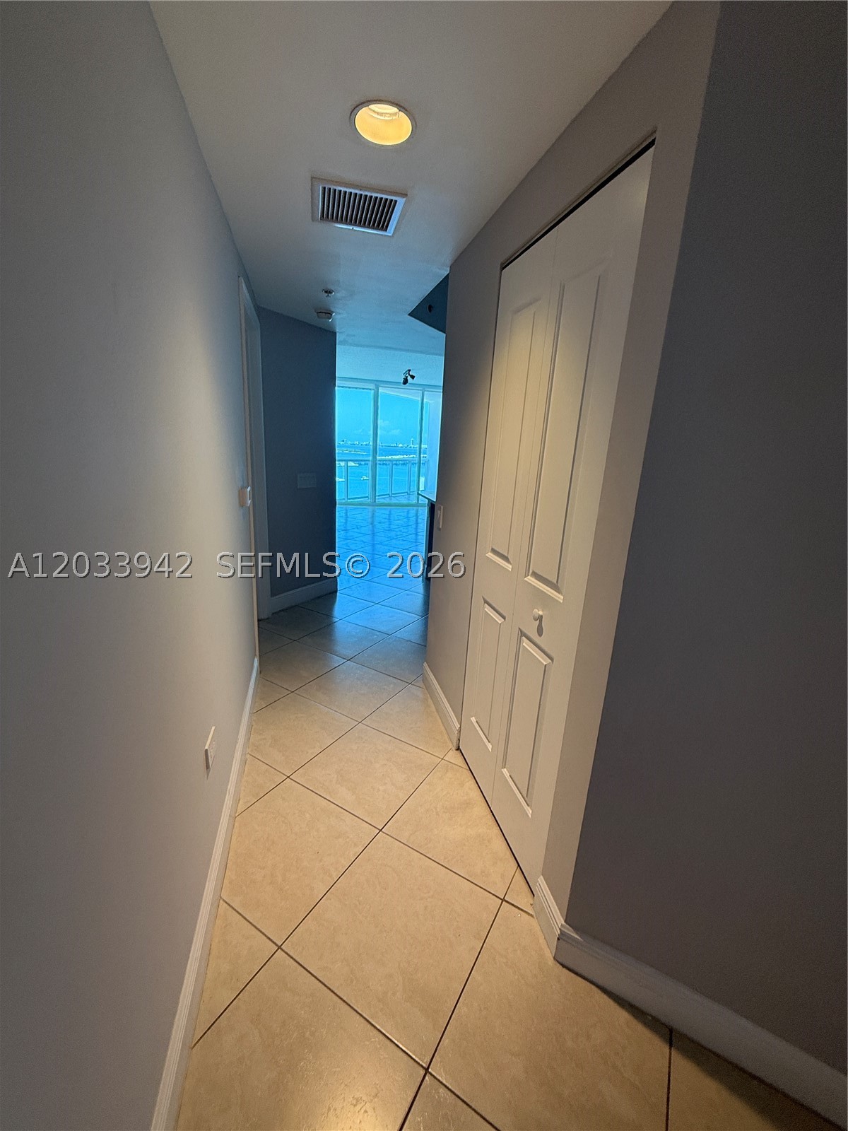 image Platinum Condominium2