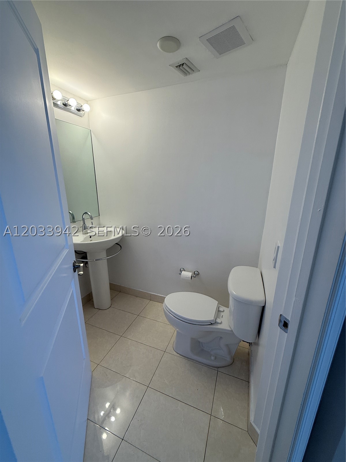 image Platinum Condominium3
