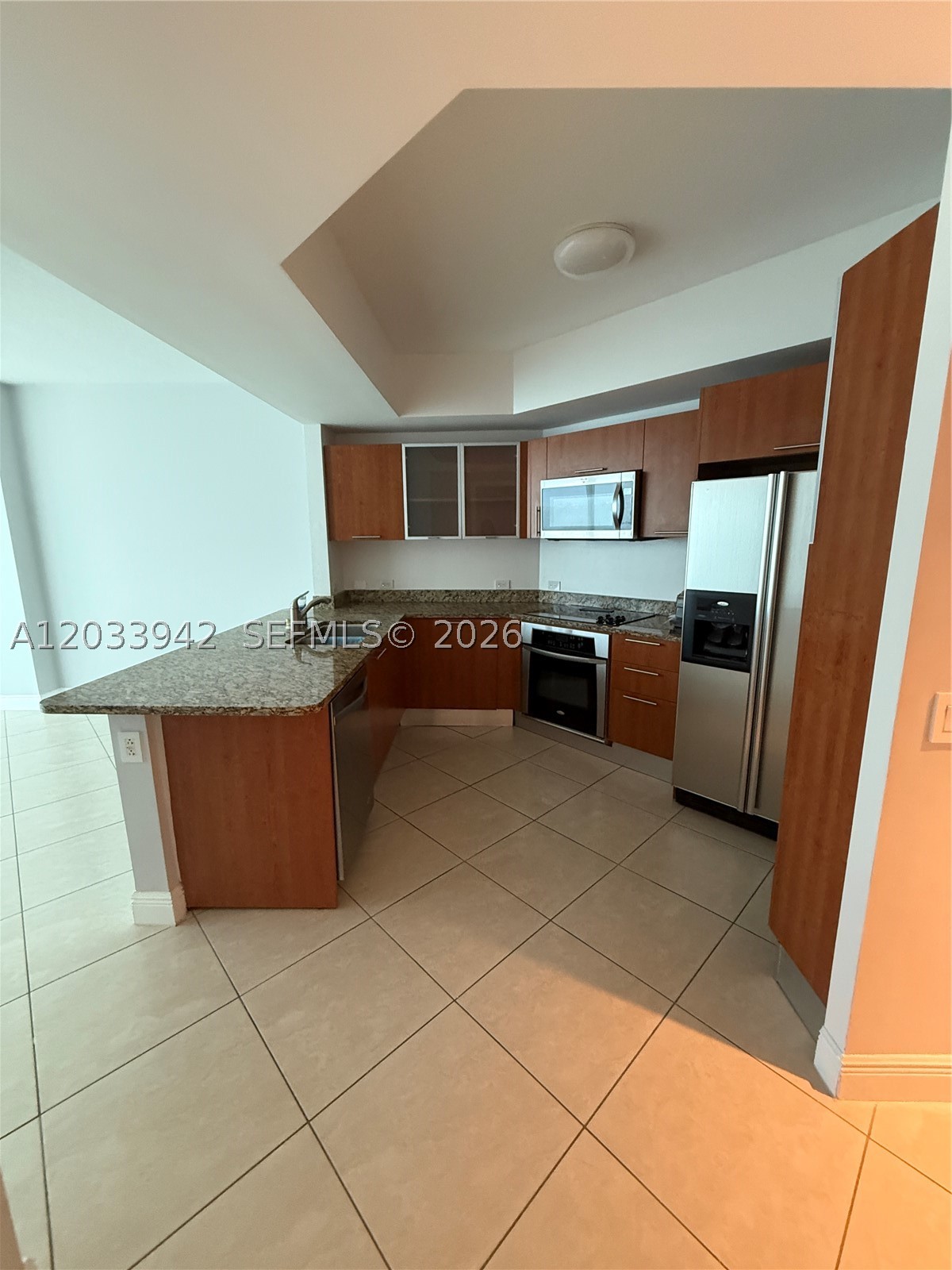 image Platinum Condominium6