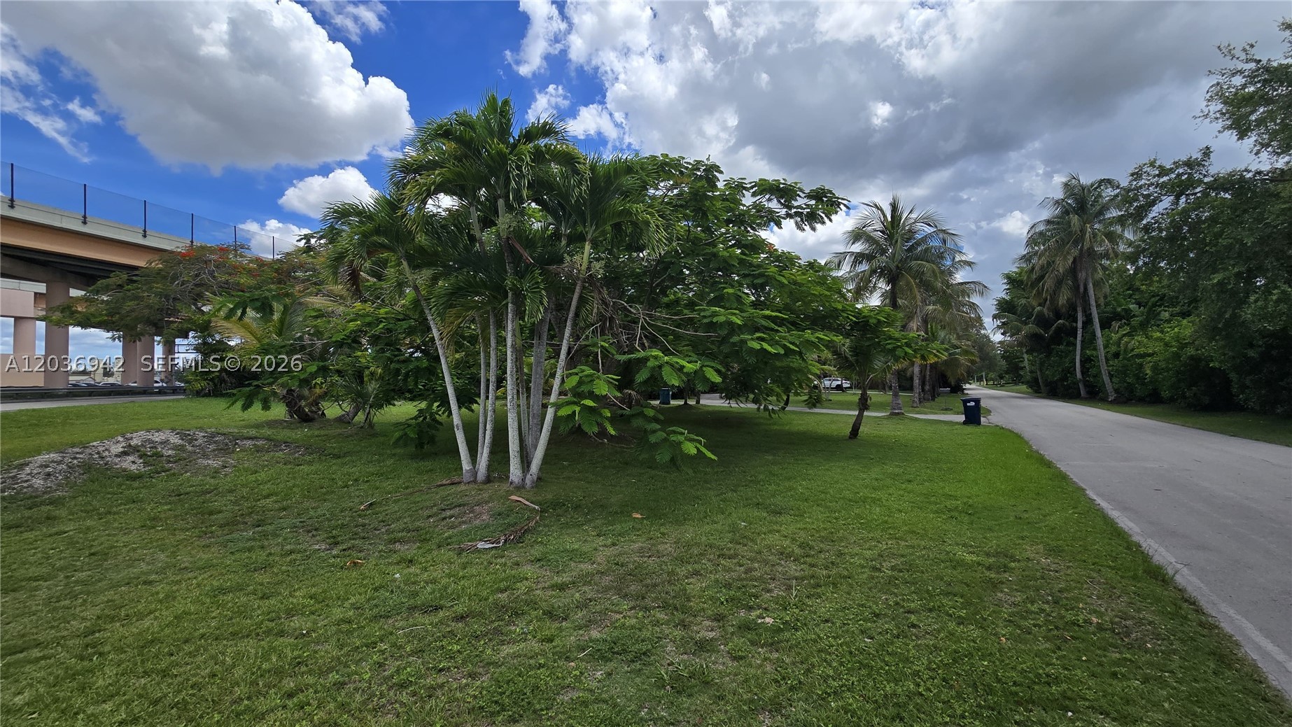 8603 SW 68th St Rd Miami, FL 33143